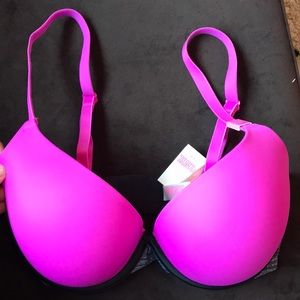 NEW Victoria’s Secret PINK Push Up Bra 32DD